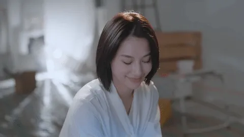 完蛋!我被美女包围了!2025官方正版 完蛋!我被美女包围了!2025官方正版